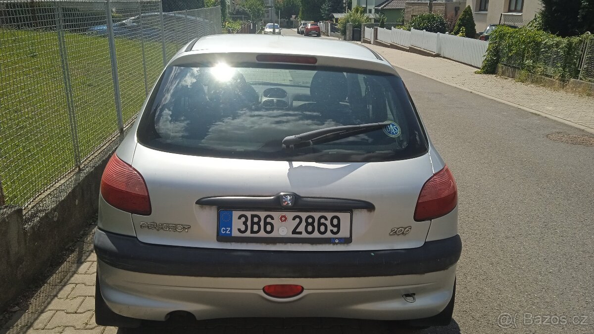 Peugeot 206 k opravě nebo na ND