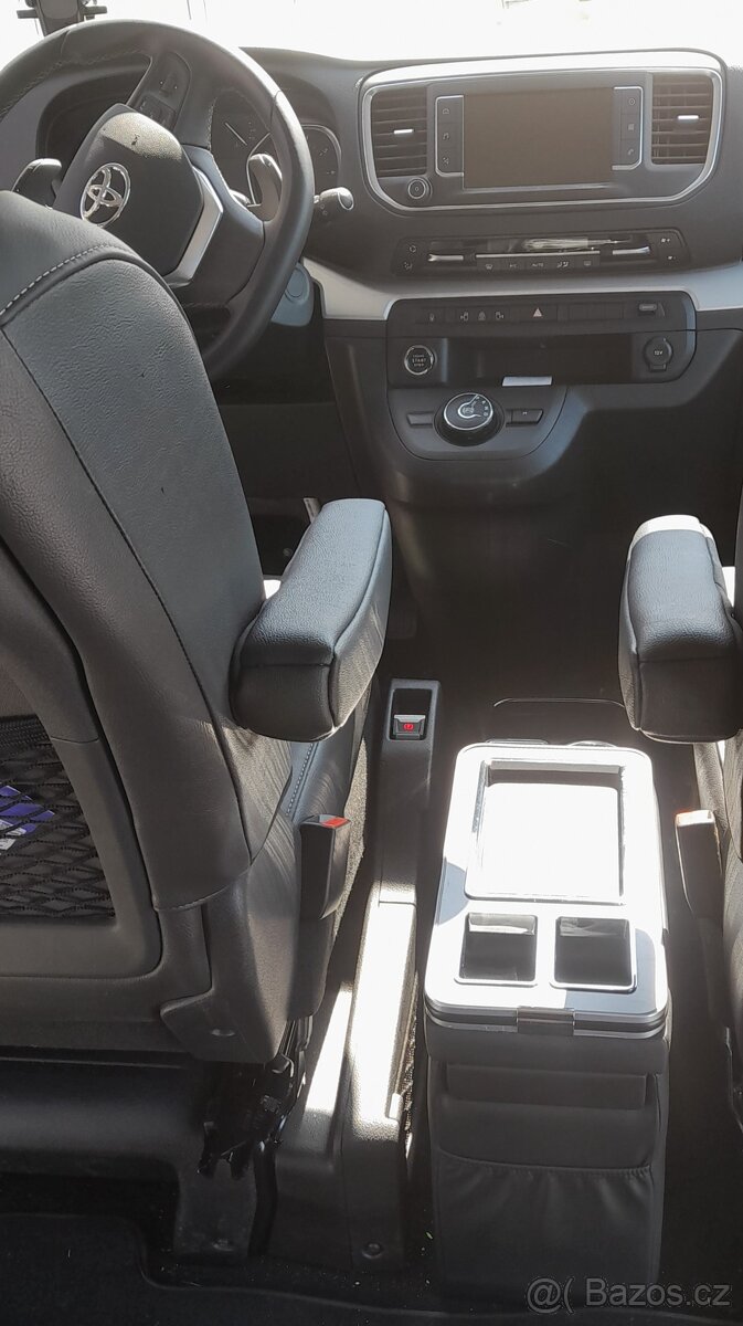 Středová konzole VW Transporter, Toyota Proace a pod