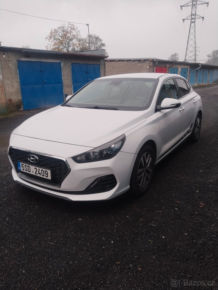 Hyundai i30, Fastback