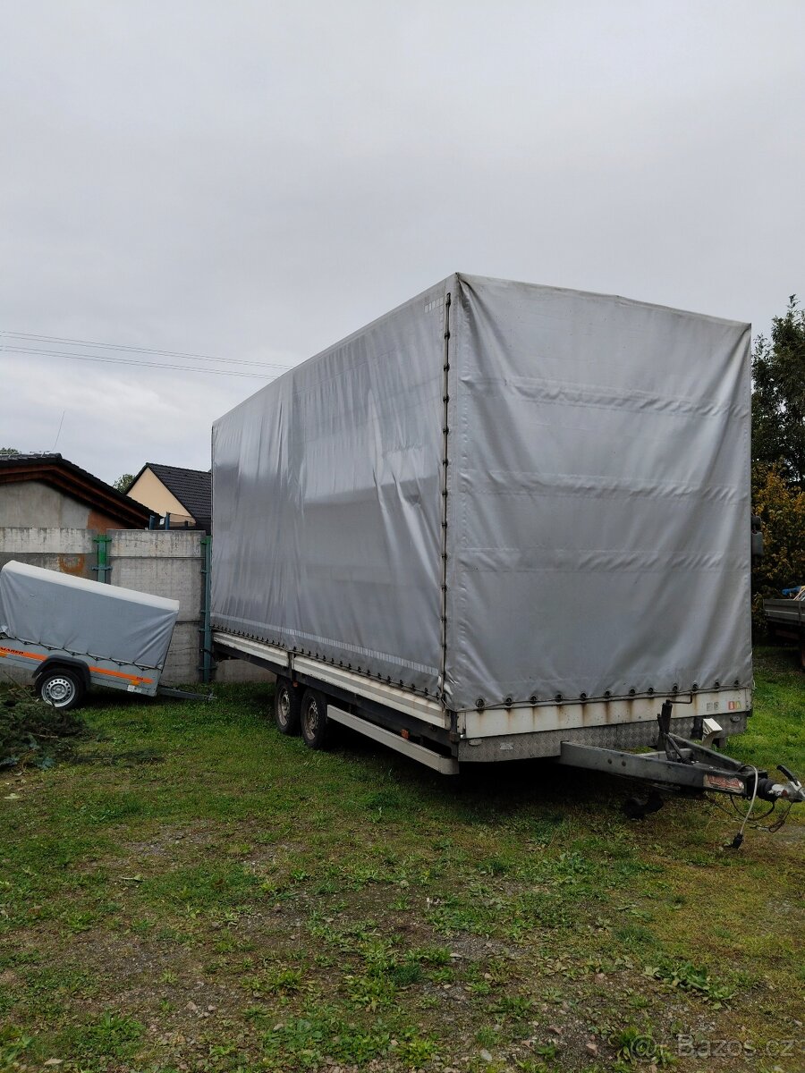 Plachtový vlek do 3,5 t