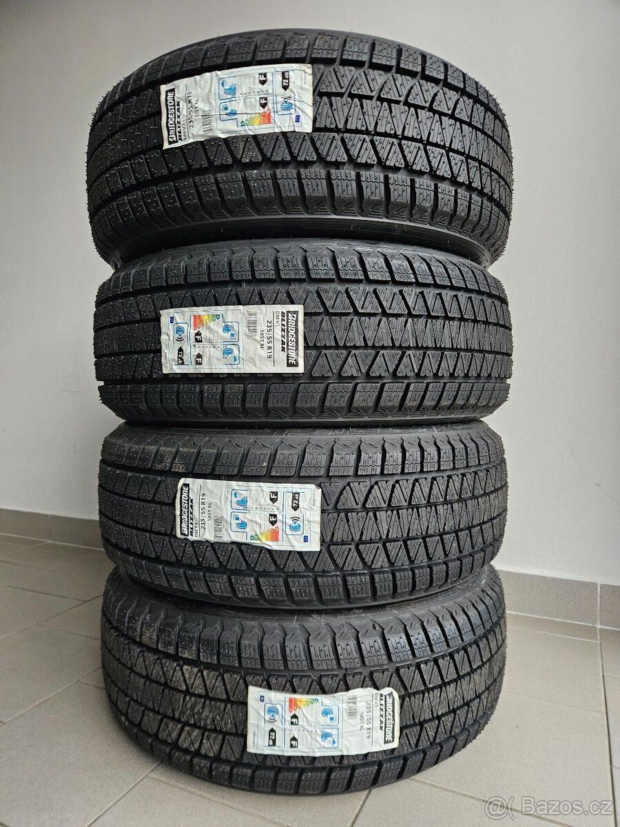 Zimní Bridgestone 235/55/19 - Nové