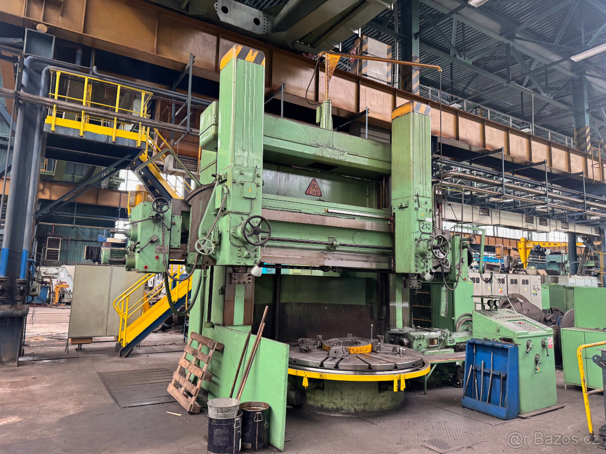 karusel dvoustojanový TOS SK 25