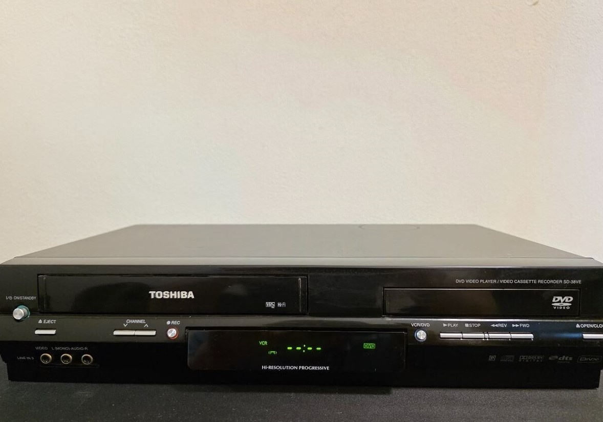 DVD/VHS Combo Toshiba SD-38VE