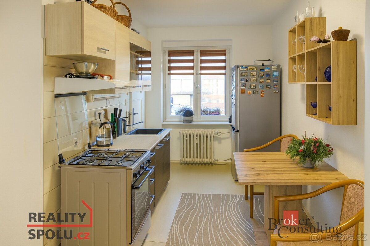 Prodej, byty/2+1, 63 m2, Myslbekova 955, 36301 Ostrov, Karlo