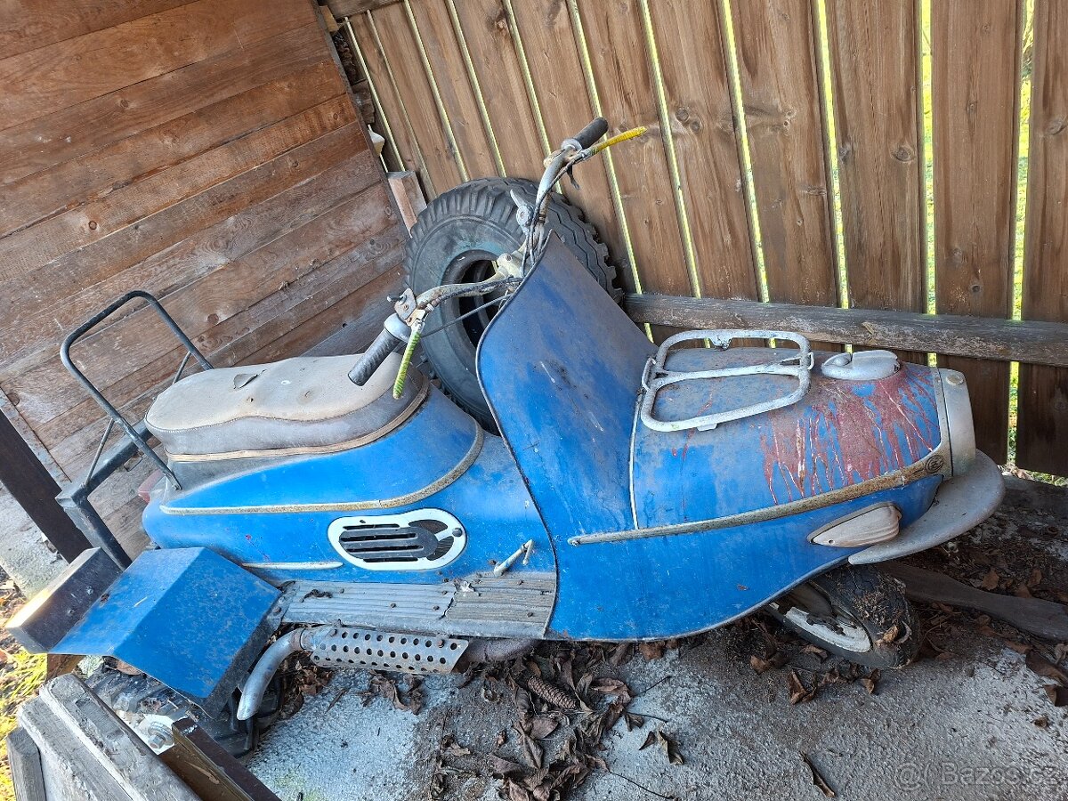 ČZ 175 skútr Prase