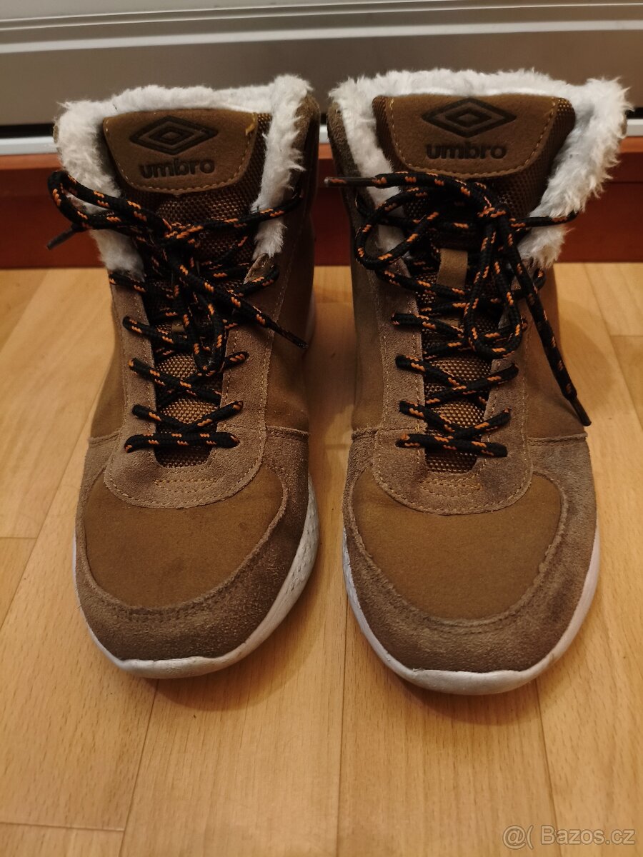 Dětské zimní boty Umbro vel. 37