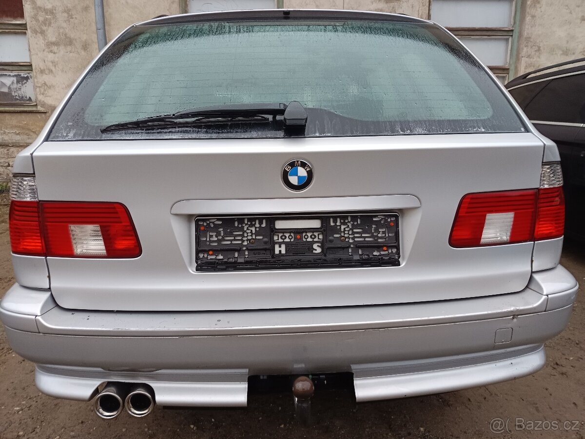 BMW E39 combi zadní vrata TITAN SILBER