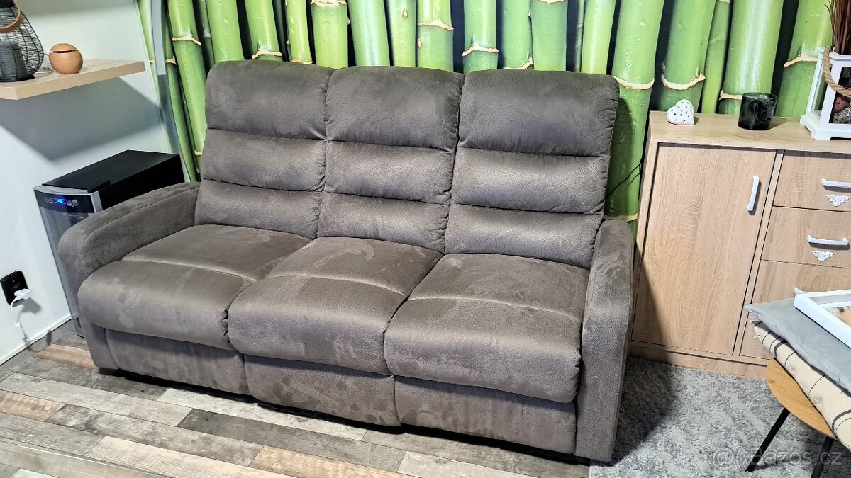 Relaxační 3 místná sedací souprava