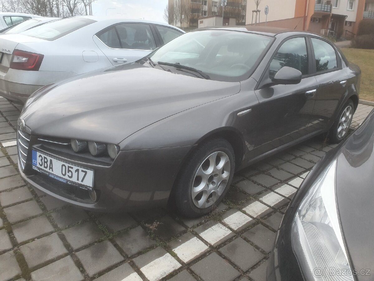 Alfa Romeo 159 1.9jts prodám nebo vyměním za Škoda Felicia