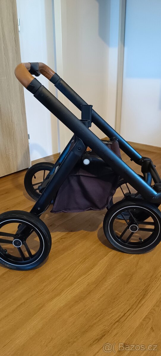 Neonato kočárek