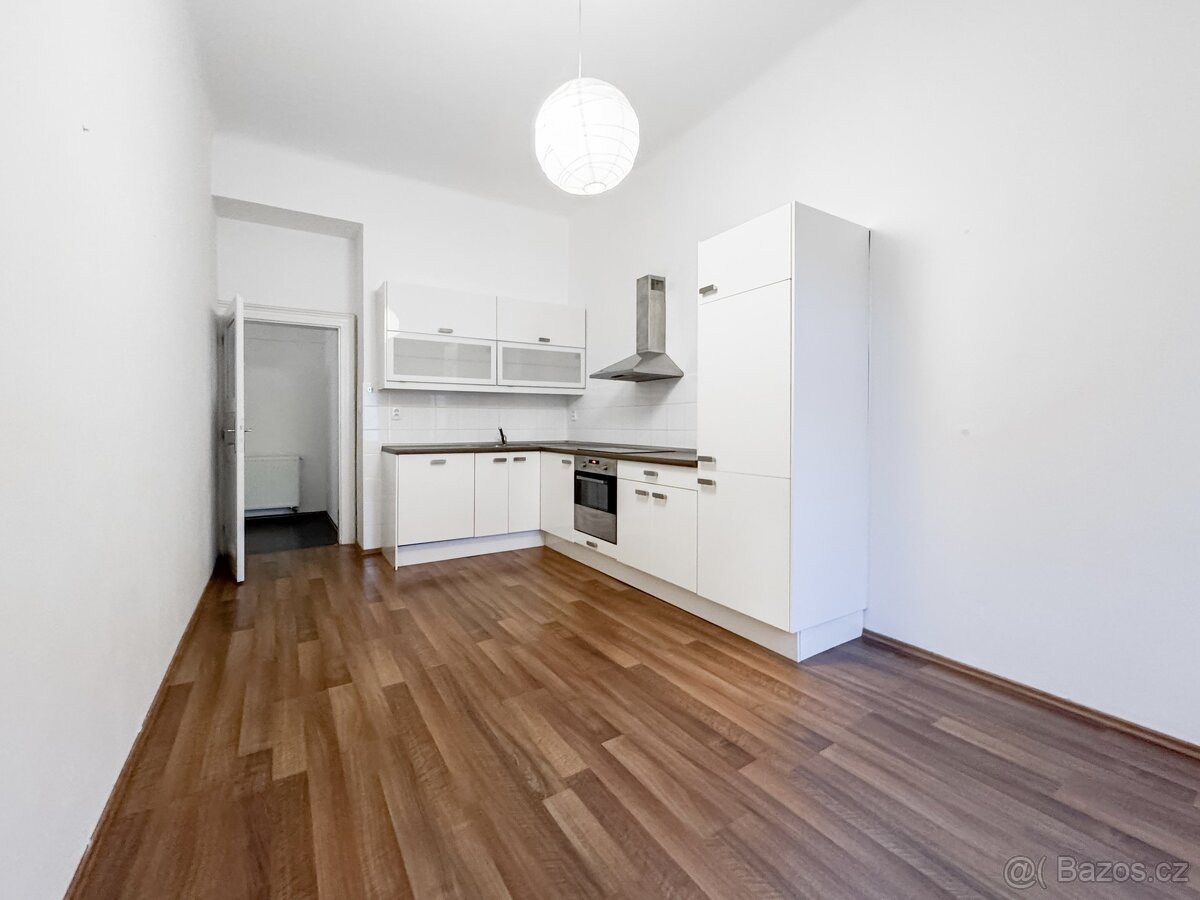 Pronájem byty 3+kk, 86 m2, Praha 2 - Vinohrady, Chodská