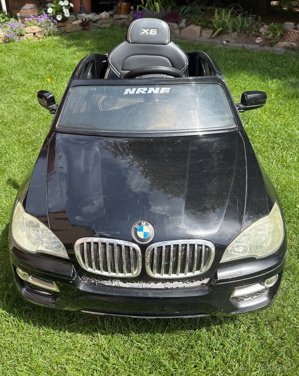 Dětské elektrické autíčko BMW X6