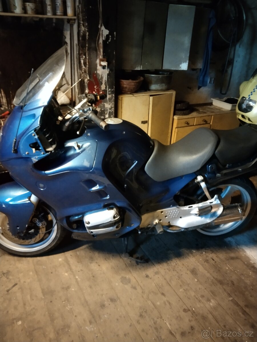 BMW R1100RT