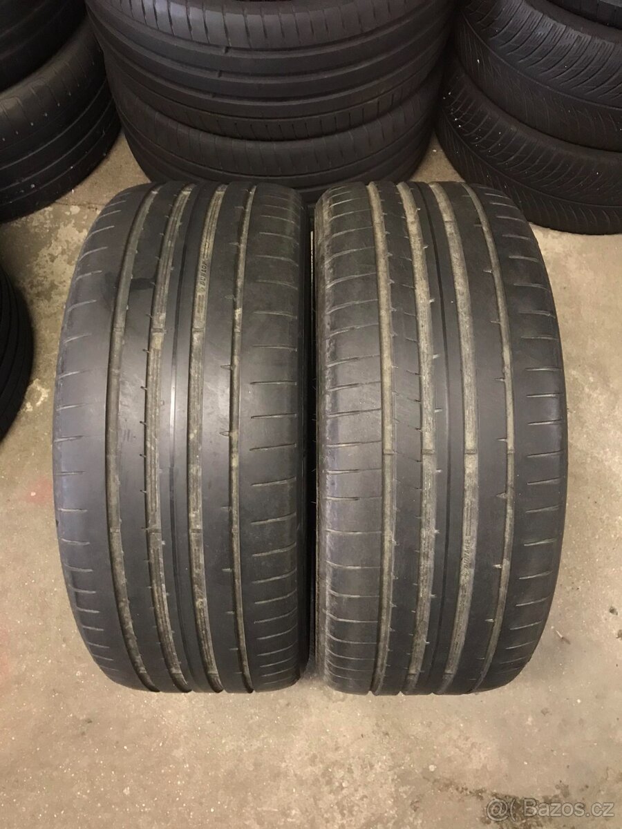 Letní pár Dunlop Sport Maxx RT2 235/45 R18 98Y XL