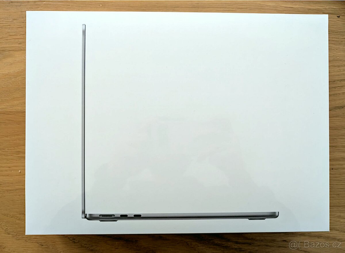 MacBook Air M4: ZÁRUKA 2 roky, Office v ceně, NEROZBALEN