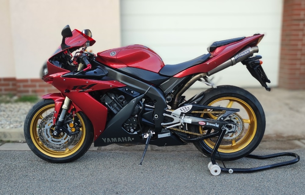 Yamaha YZF-R1