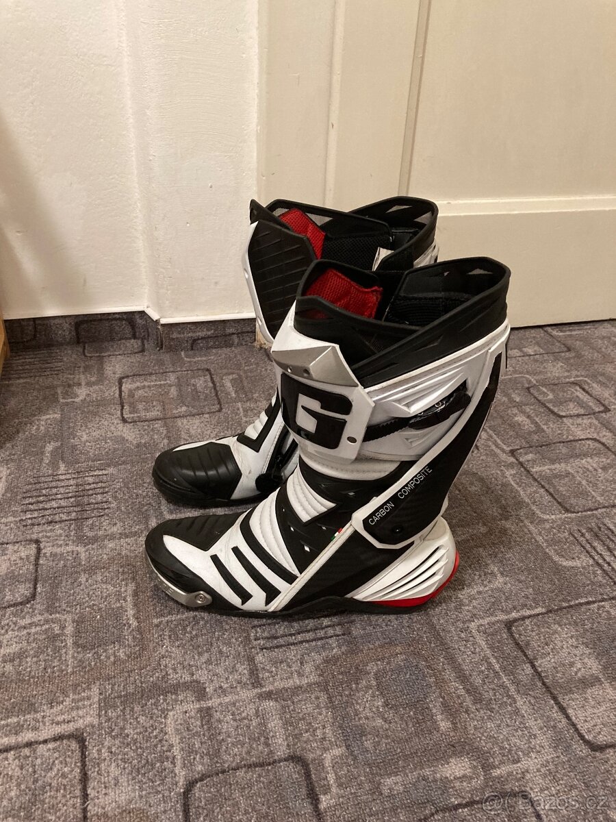 Motorkářské boty na Enduro