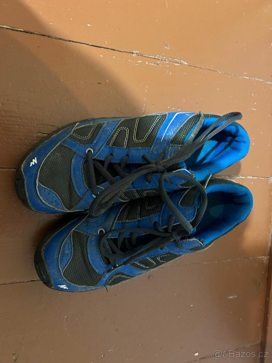 Chlapecké sportovní boty - QUECHUA, vel. 38