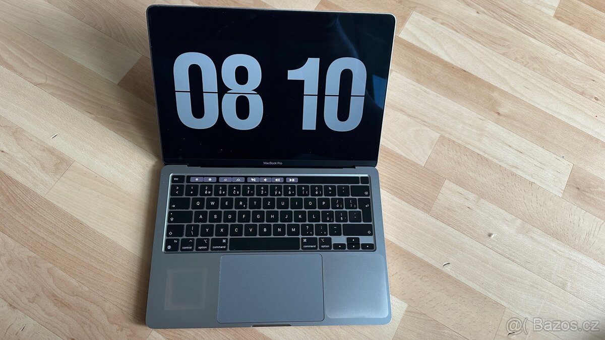 MacBook Pro M1 Retina Touch Bar 13" / 8GB / 512GB CZ (2021)