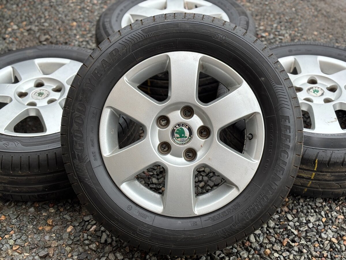 Alu orig letní sada Škoda 5x112 6J ET47 195/65 R15