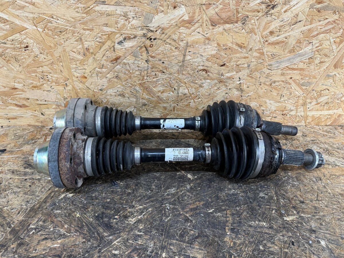 PŘEDNÍ POLOOSY VW TOUAREG 7P 3.0 TDI 7P0407271P / 7P0407271B