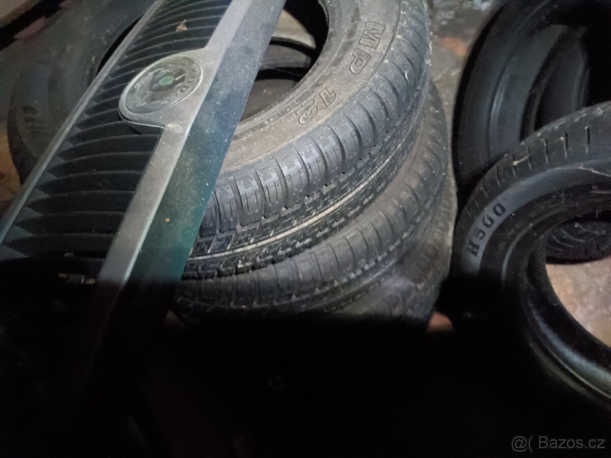 Pneu Felicia 165/70 R13
