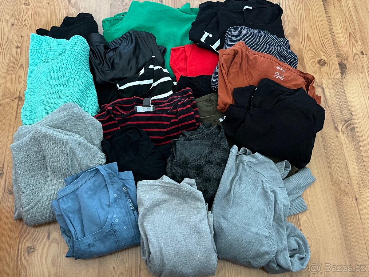 Dámské oblečení vel. M asi 20 kusů