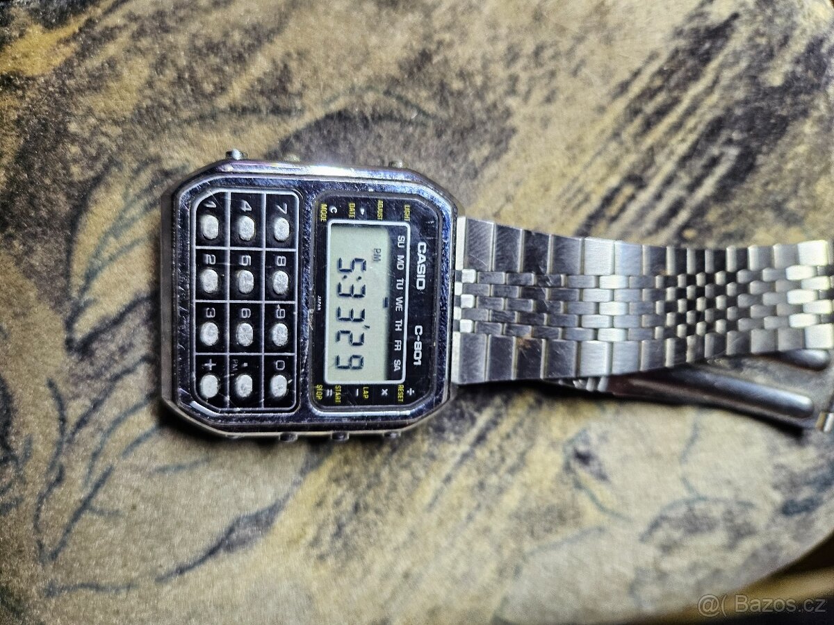 Hodinky casio s kalkulackou
