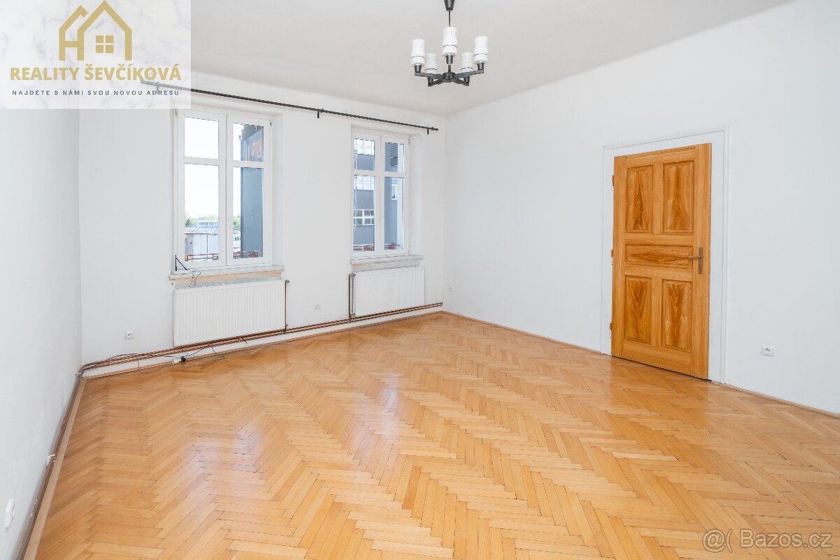 Prodej bytu 2+1, 69 m² – Hradec Králové, ul. Pospíšilova