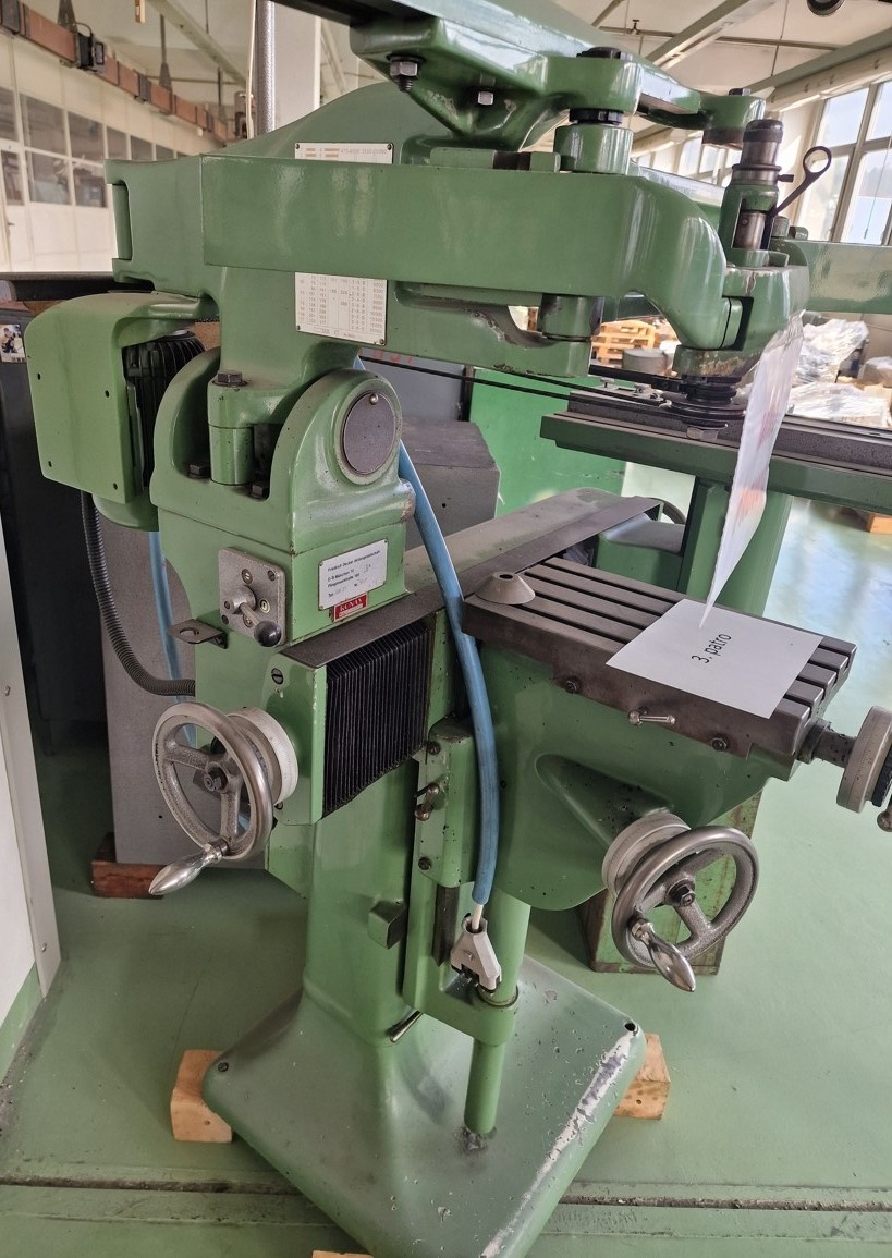 Univerzální gravírovací a tvarovací frézka Deckel GK 21