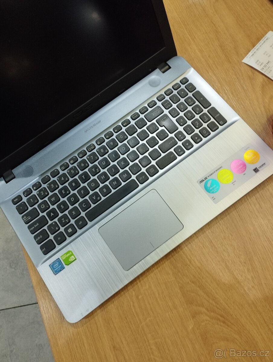 Notebook Asus F541SC, 4 jadro, Quad core, 1TB pevný disk, ba