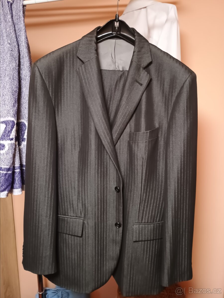 Pánský oblek
