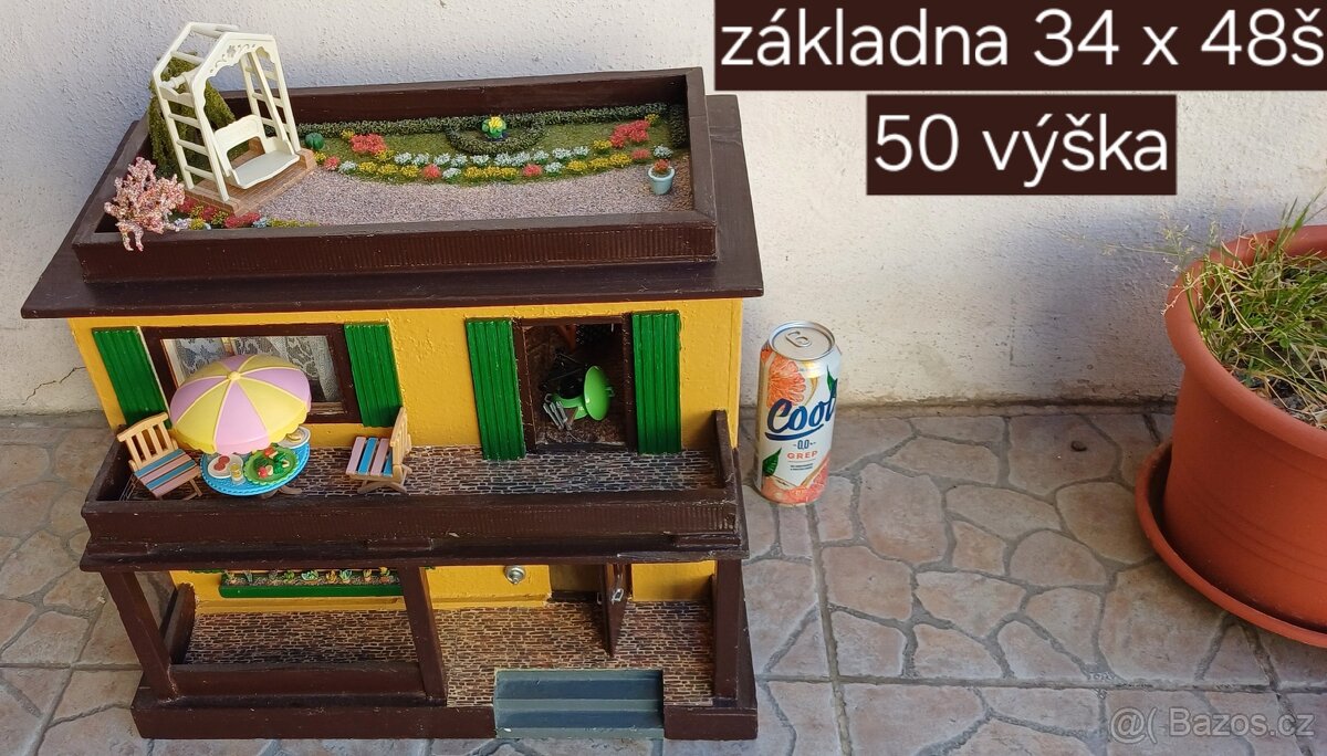 domeček pro panenky s terasou