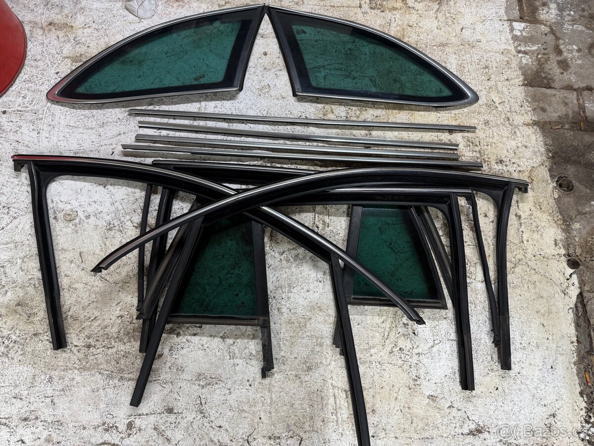 Škoda Superb 2 kombi chrom dekor oken