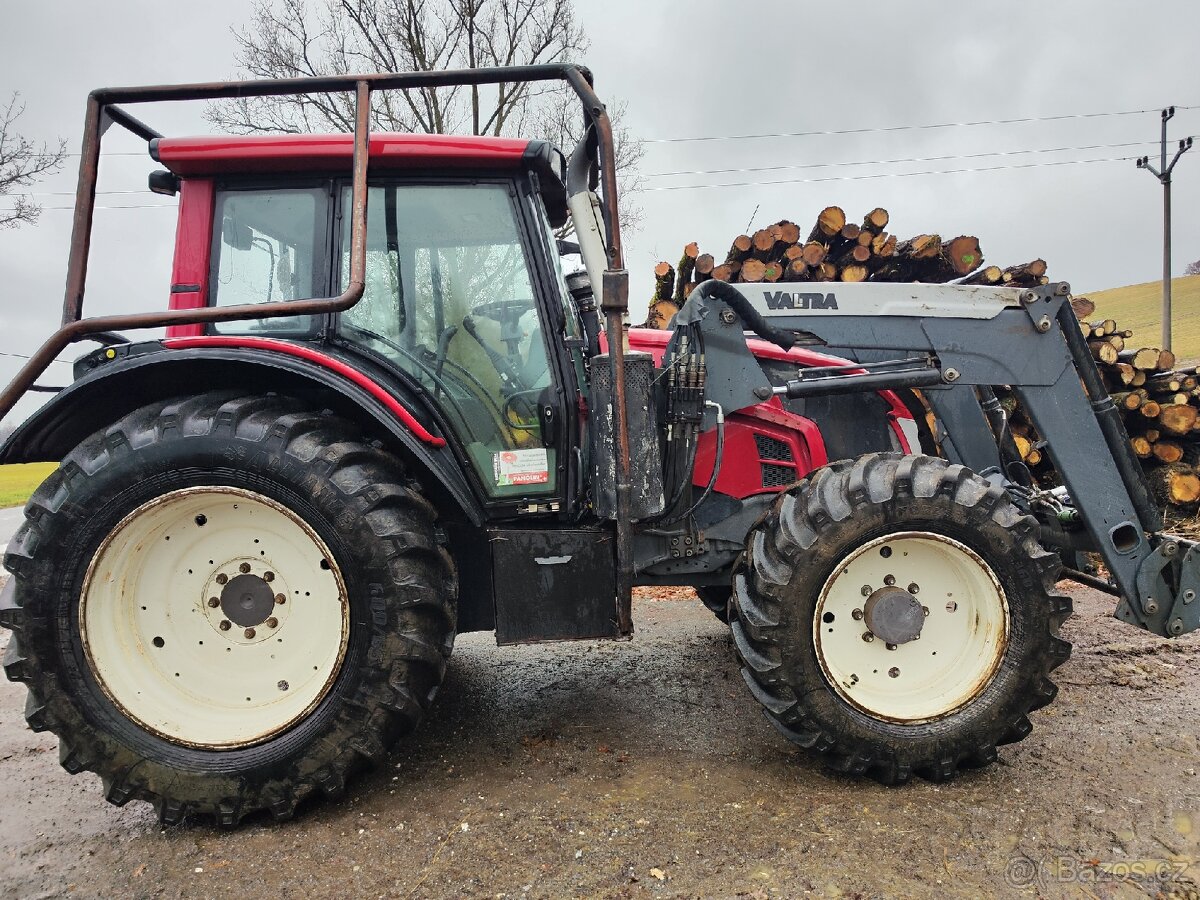 Valtra n113 hitech