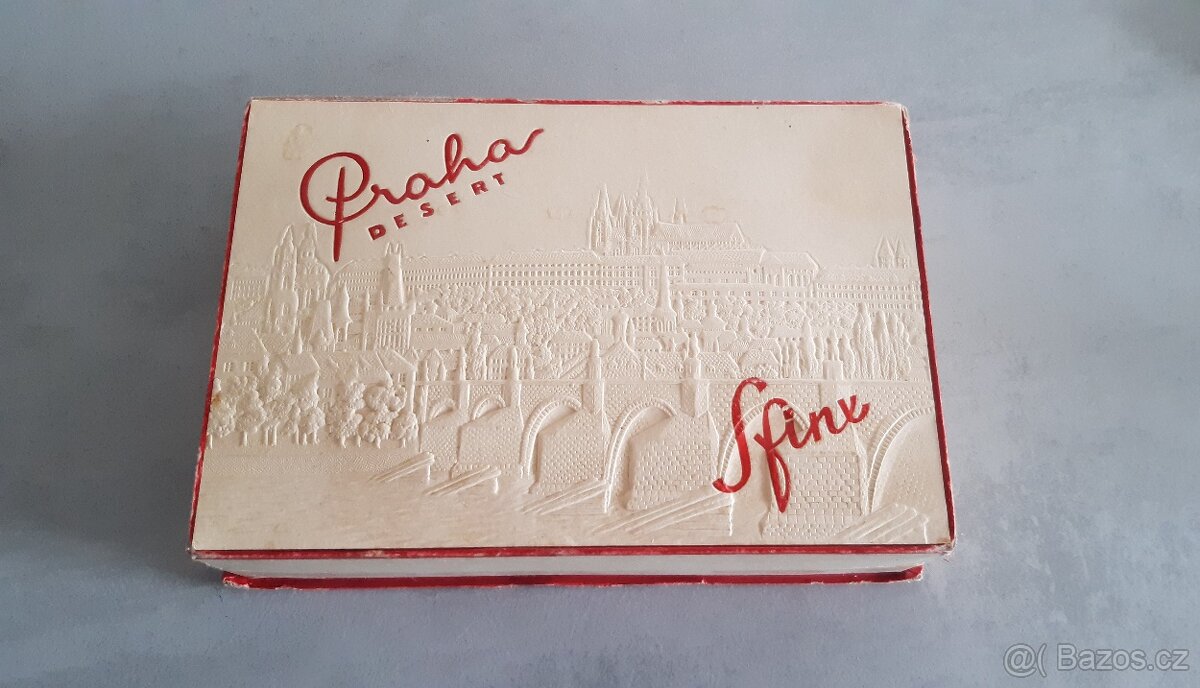 Stará papírová krabička