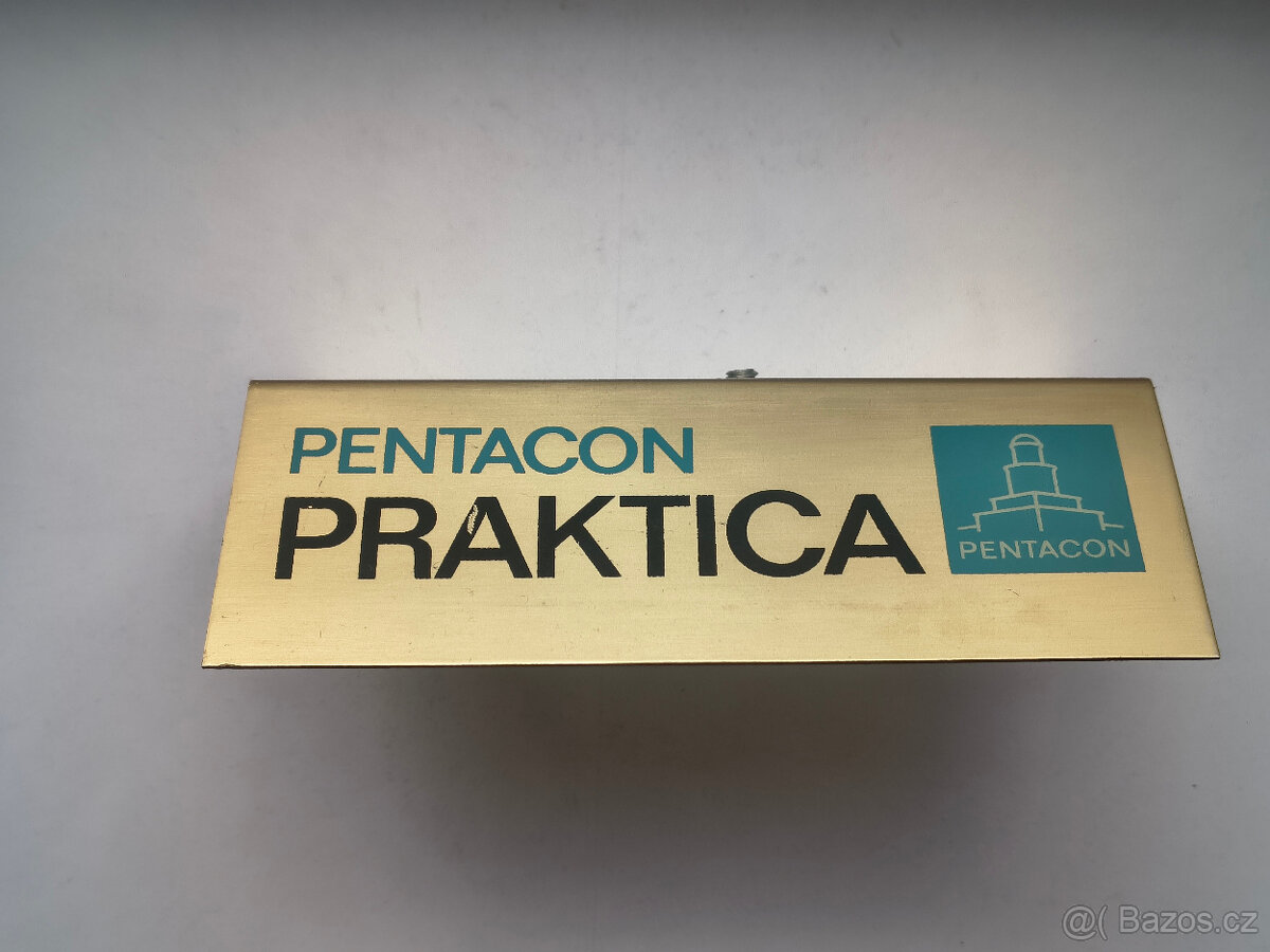 PENTACON PRAKTICA stojánek