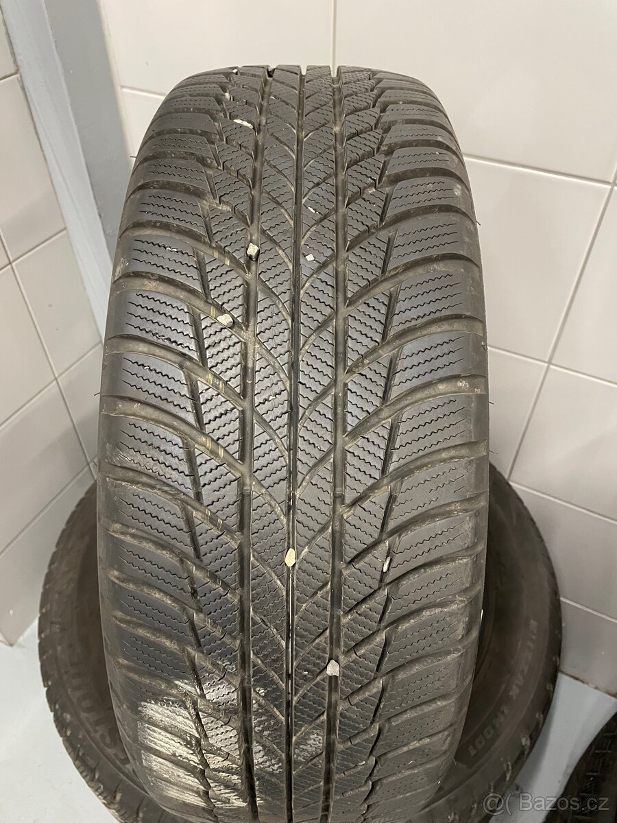 Zimní pneu 205/55R17