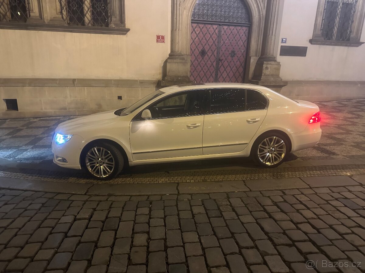 Škoda superb2