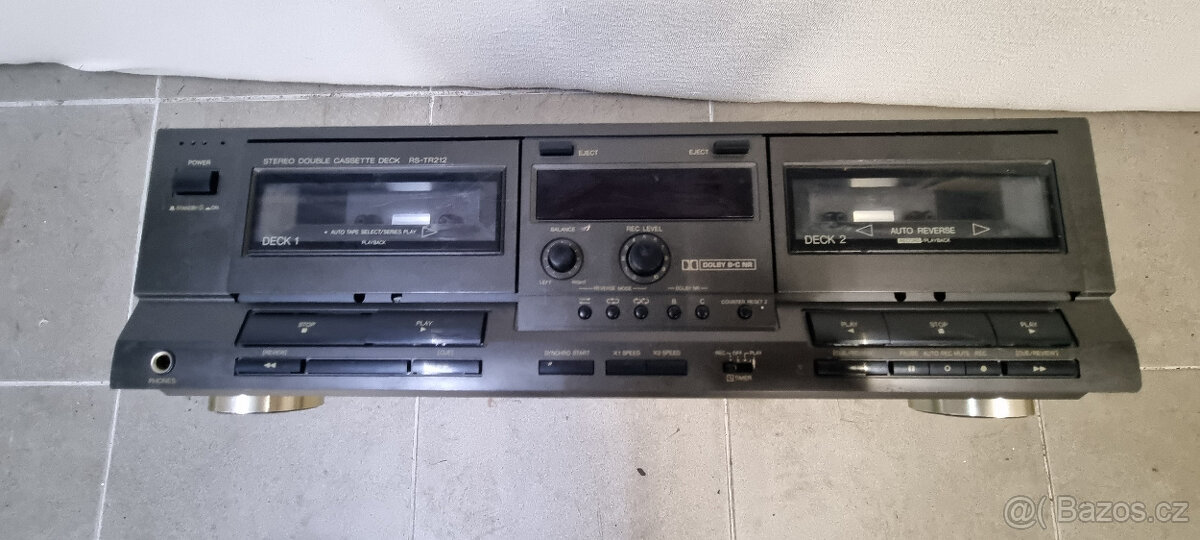 Kazetový magnetofon Technics Tape deck RS-TR212
