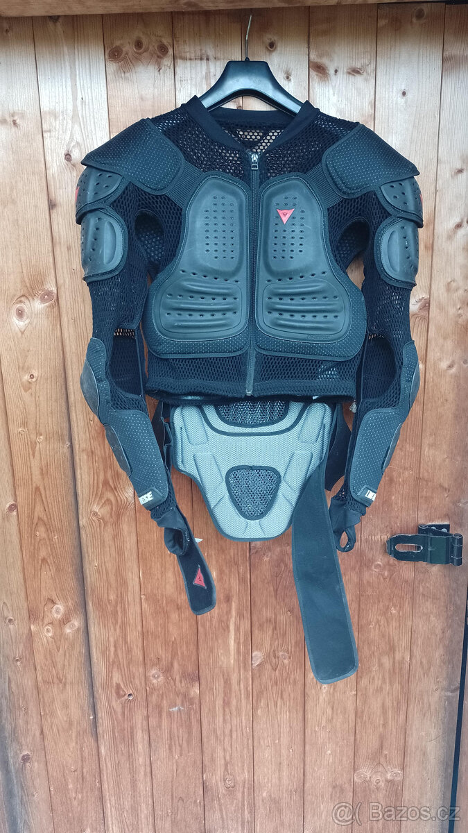 Chránič těla Dainese
