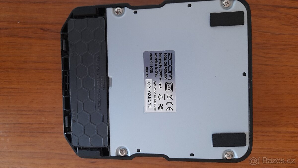 ZOOM G1FOUR