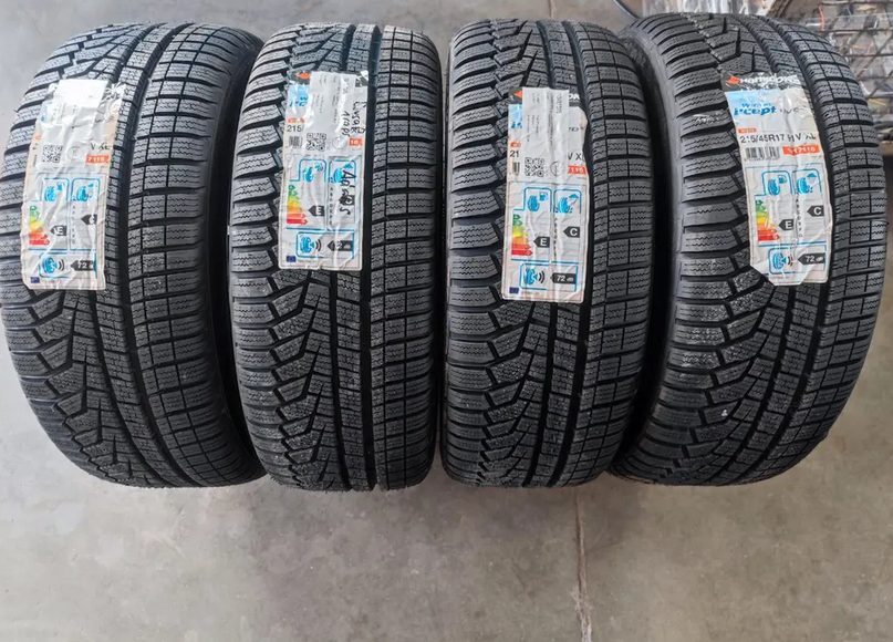 215/45/17 zimni pneu Hankook nepouzite
