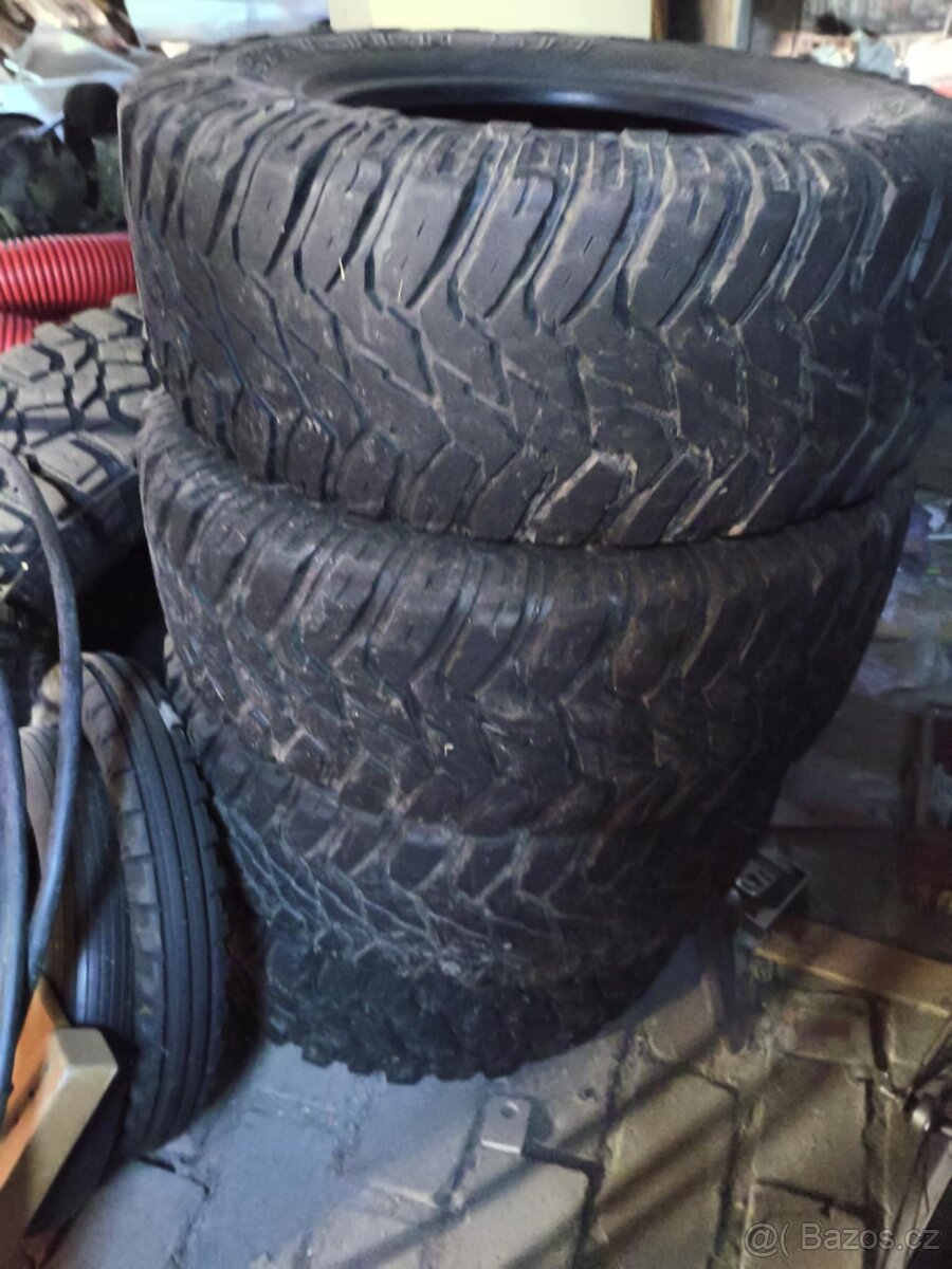 Discoverer cooper stt 35x12.50r18lt