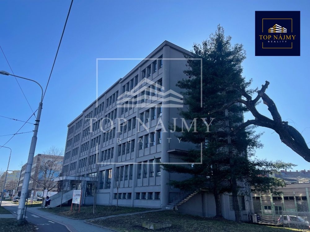 Pronájem skladových prostor – 82 m2, ul. Novinářská, Ostrava