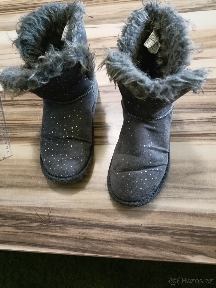 Zimní kozačky vel 28