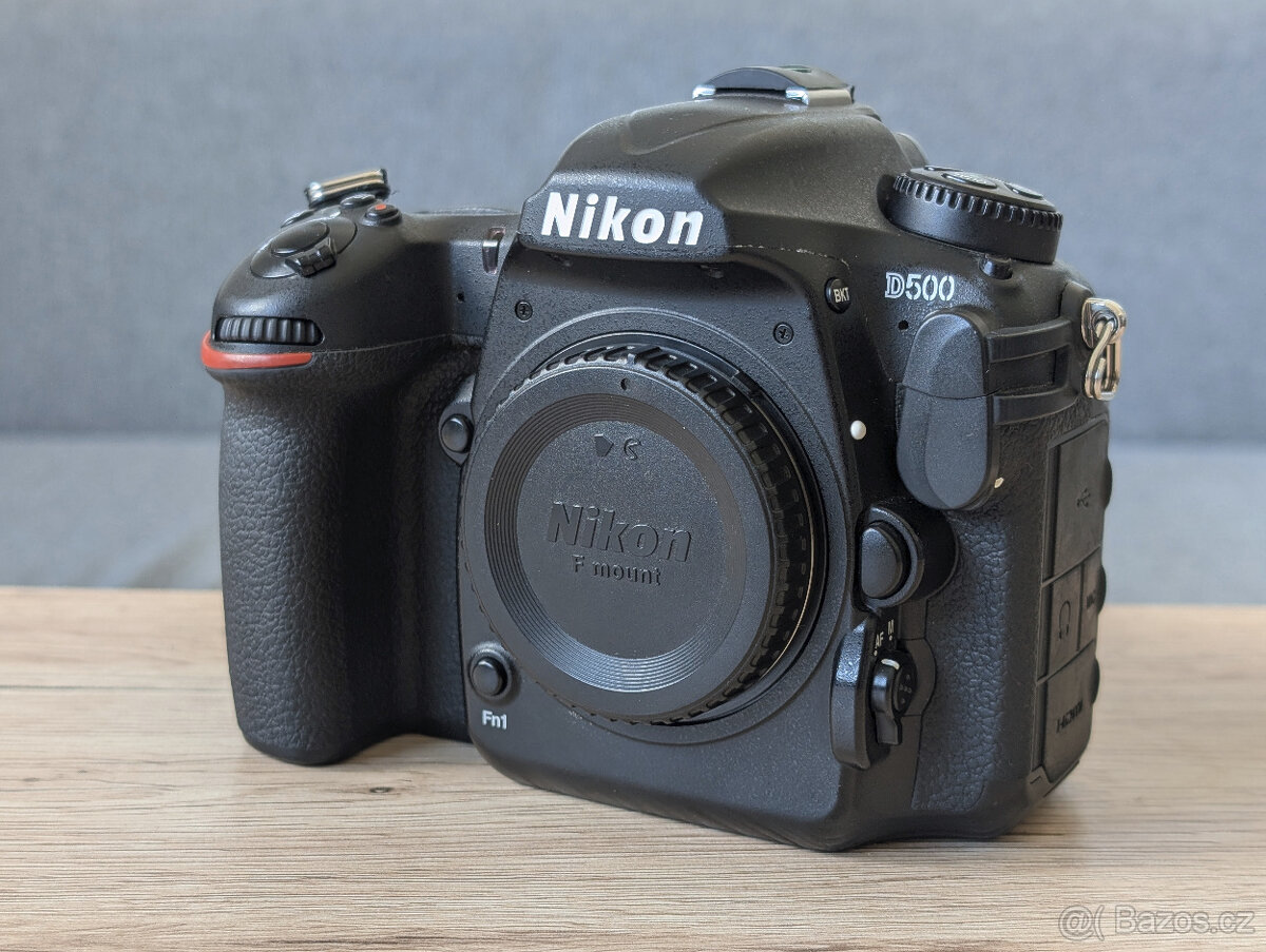 Nikon D500