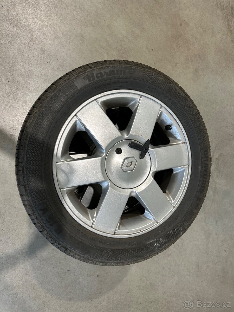 Alu Renault Letní pneu 205/55 R16 - 4ks