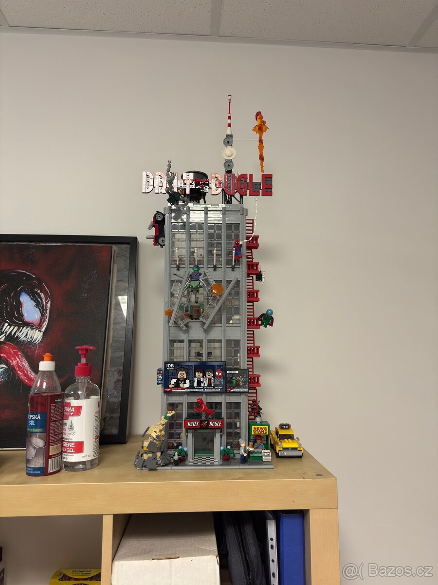 Lego STAR WARS MARVEL STADIONY