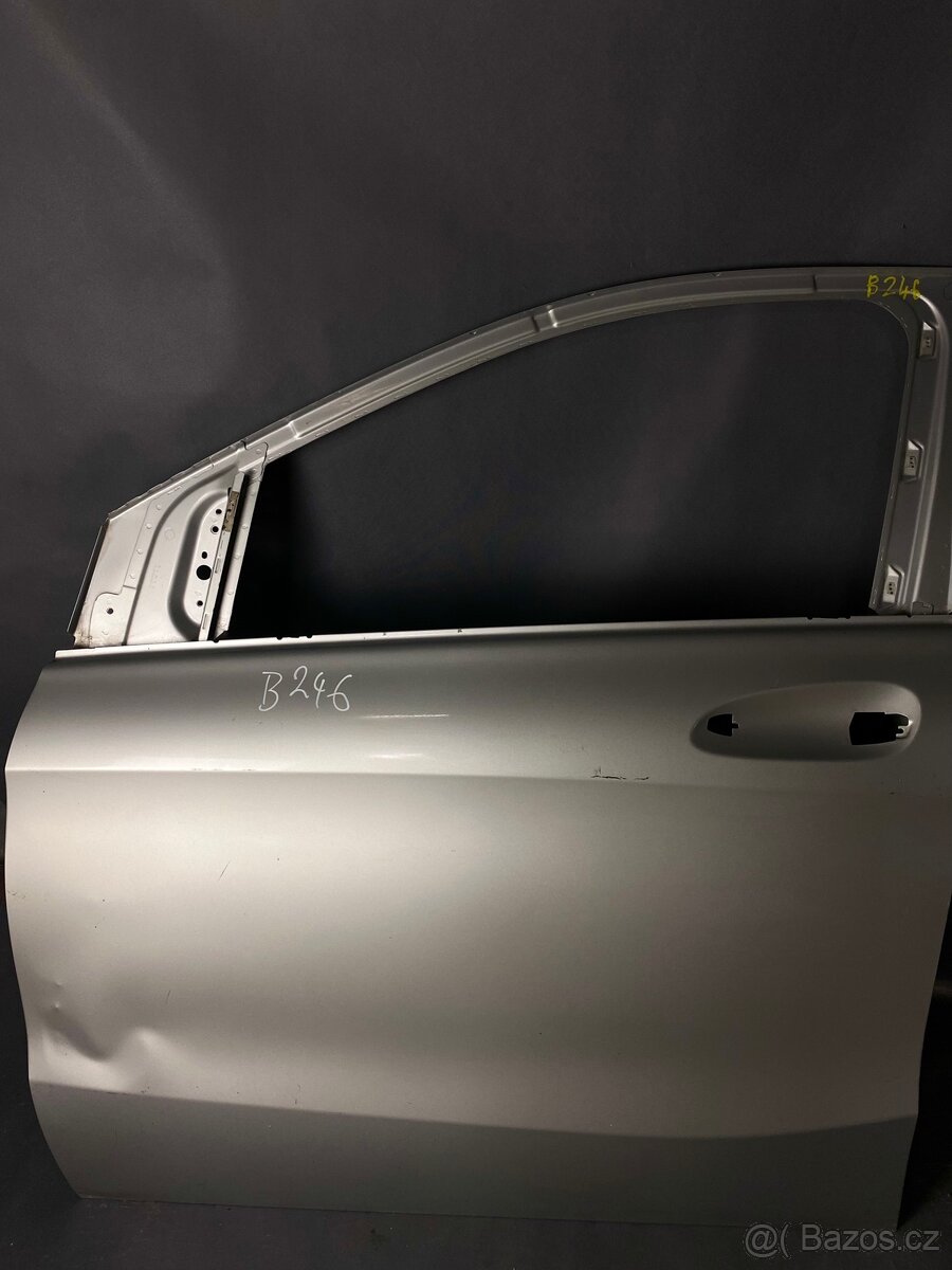 Levé přední dveře Mercedes B 246